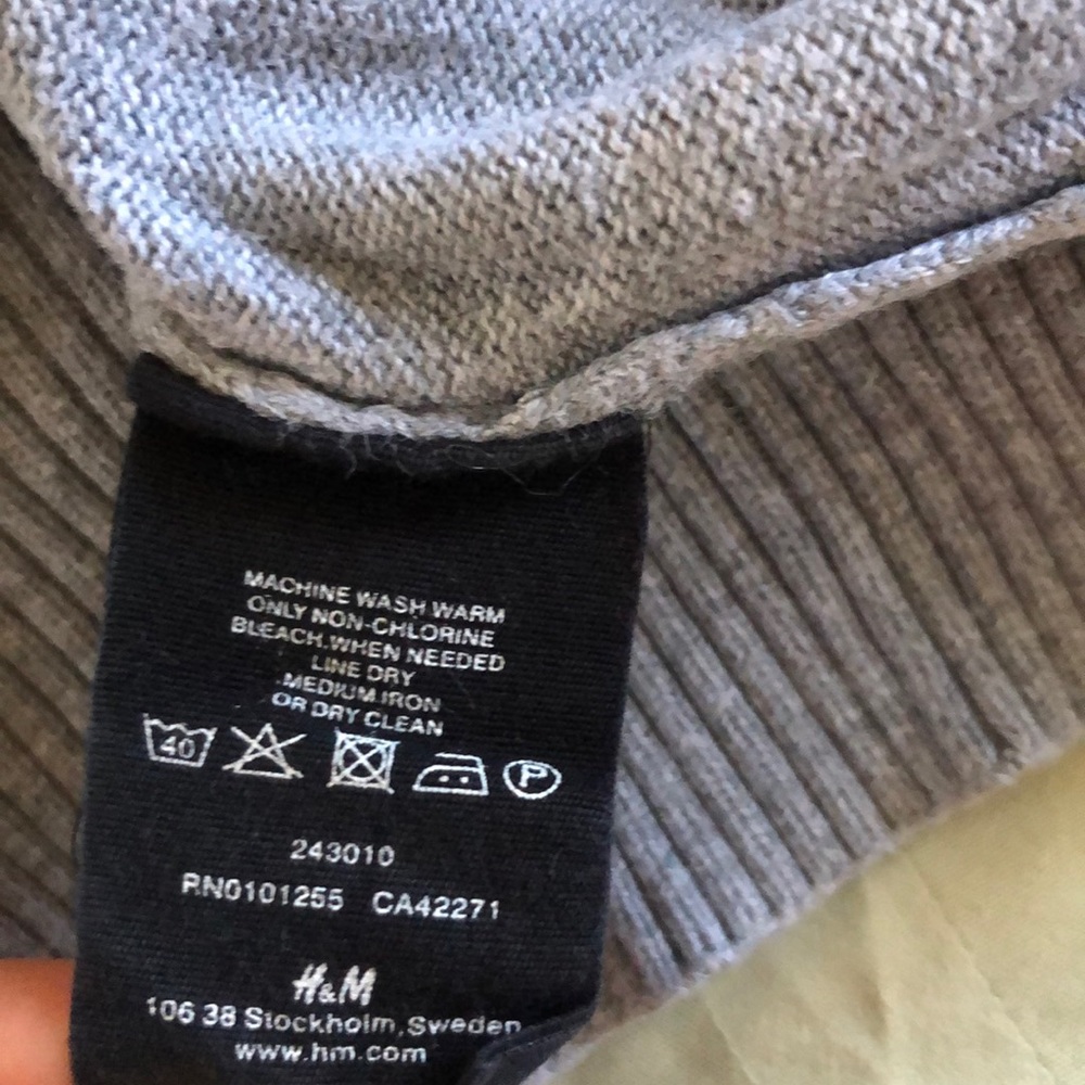 Shirt - Picture 3 of 4